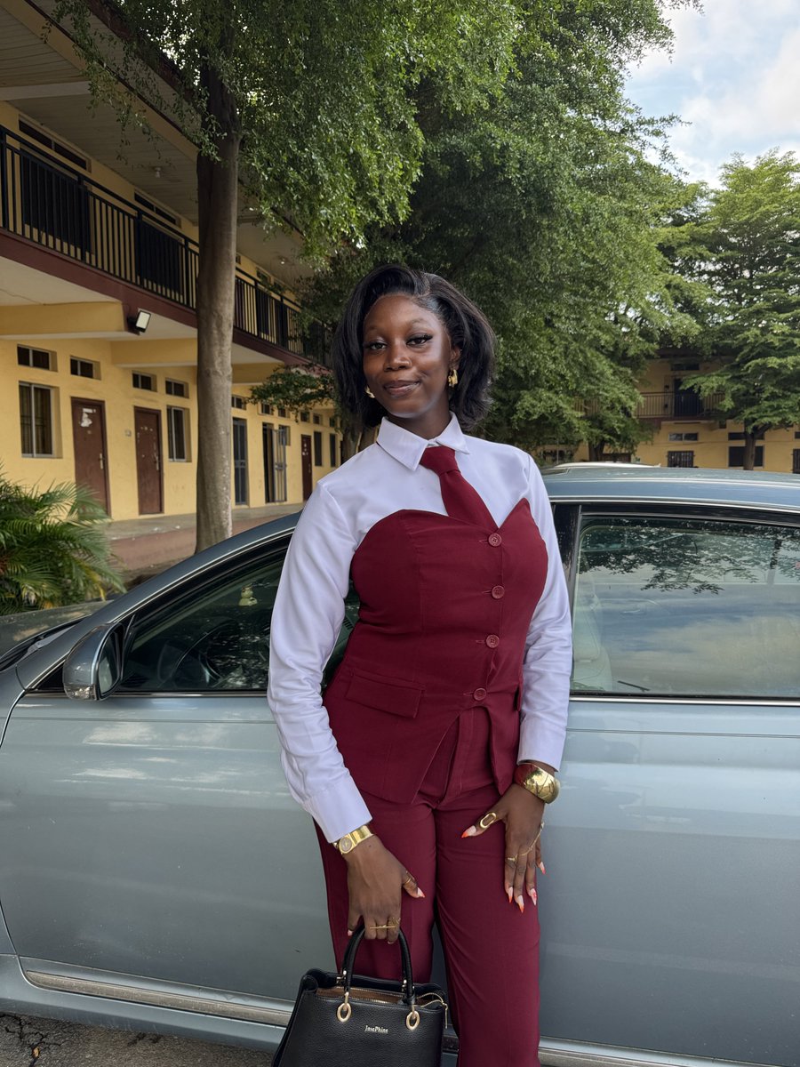 Bigsims_'s tweet photo. Final Year Week.
Day 1.
Corporate Day. https://t.co/1vreSVkl4h