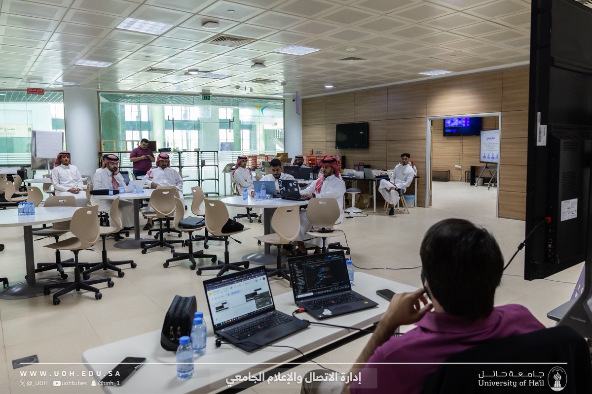 _UOH's tweet photo. #فعالية | ✨
نظّمت كلية علوم وهندسة الحاسب الآلي في #جامعة_حائل ، بالتعاون مع معسكر Odoo الصيفي، ورشة تدريبية جمعت بين التأصيل النظري والتطبيق العملي؛ بهدف تمكين المشاركين من اكتساب مهارات تطوير نظام Odoo، وبناء حلول وتطبيقات احترافية وفق أحدث الممارسات في التطوير. https://t.co/dSKBfROKLu