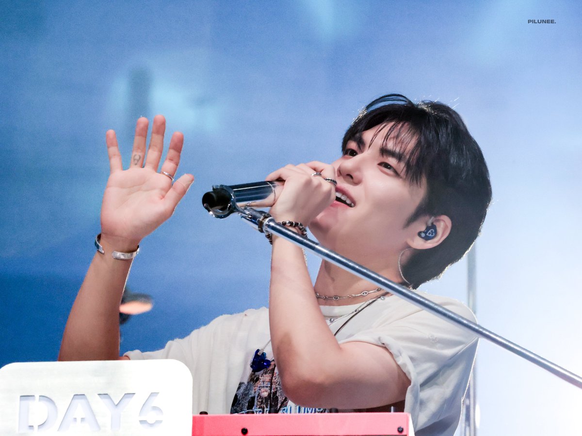 pilunee_'s tweet photo. 260704
#데이식스 #DAY6 #원필 #WONPIL https://t.co/QwAqHMeXd5
