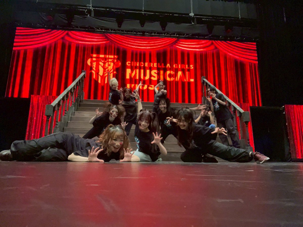 chihiro_2307's tweet photo. #デレミュオブザデッド_観劇レポート 

改めまして、ご観劇ご視聴いただきありがとうございました！

全員でたくさん試行錯誤して作り上げた最高の舞台✨
舞台上から見るUO圧巻でした👏

個人的には大好きなリフトを披露できたのが嬉しかったです❤️‍🔥

アーカイブ配信でもチェックしてみてくださいね！ https://t.co/z2qKwlwYvE
