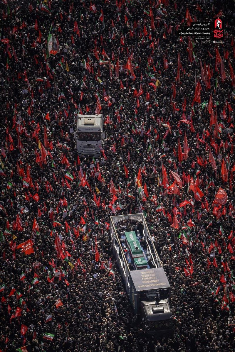 Leyliyazdi's tweet photo. این جمعیت، سندی بر زنده بودنِ آرمان‌های انقلاب است.
#باید_برخاست https://t.co/6DuSpyqQTS