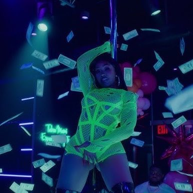 PopCrave's tweet photo. “Spend Dat” by Yung Miami reaches a new peak of #19 (+6) on the Hot 100.

It becomes her first top 20 hit. https://t.co/zr8f75Y4Vh
