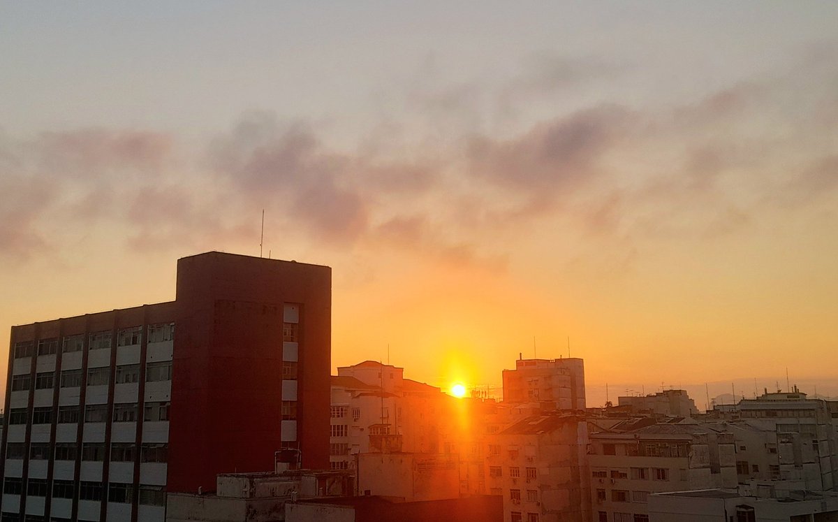 junior_janir's tweet photo. É o juízo final
A história do bem e do mal
Quero ter olhos pra ver
A maldade desaparecer #osol #riodejaneiro https://t.co/QOk5f7VUtS