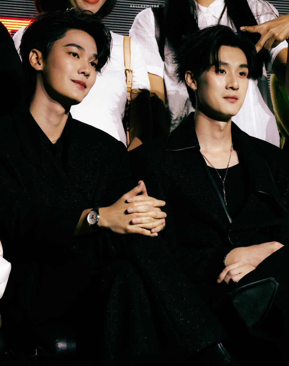 askwillest's tweet photo. #MrKillSeriesEP1

the mafia                         his pretty 
boss                                  husband https://t.co/zESz4TLwe8
