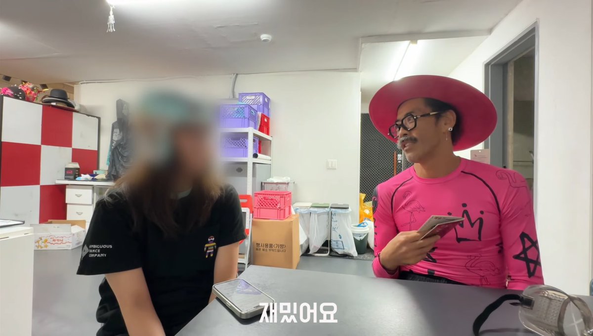 PocketJeong's tweet photo. 😬 https://t.co/gtyQBZkCup