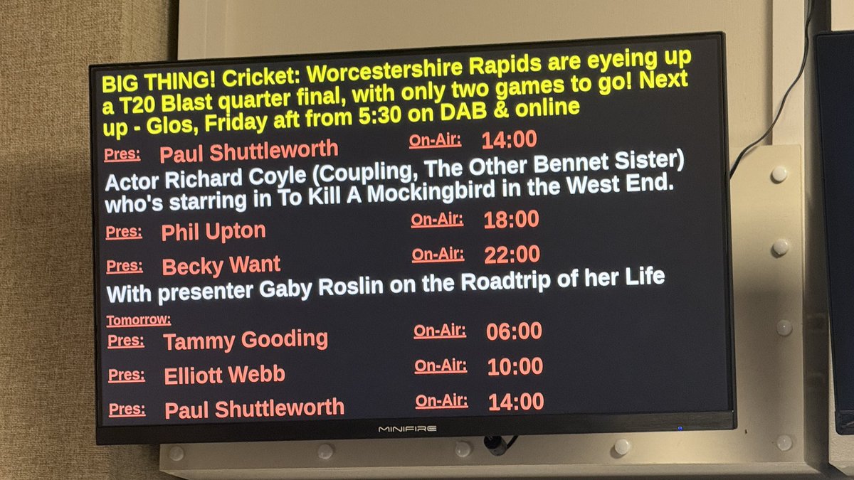 Shuttsie's tweet photo. on tour … here for a few days https://t.co/06Ip4rAGkD