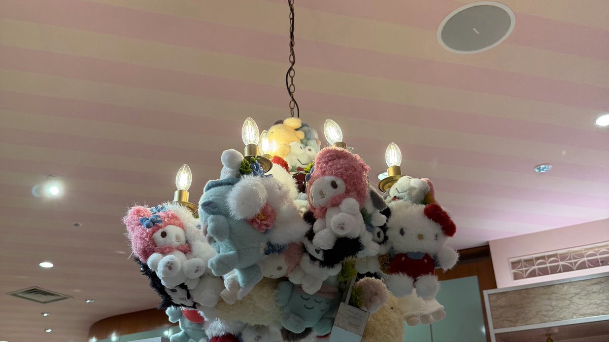 12hichama's tweet photo. サンリオハウス行ってきた 〜🩵
欲しかったもの全部買えて満足(⁎ᴗ͈ˬᴗ͈⁎)
 
 #日常垢  #サンリオ https://t.co/VlxBZiMC6a