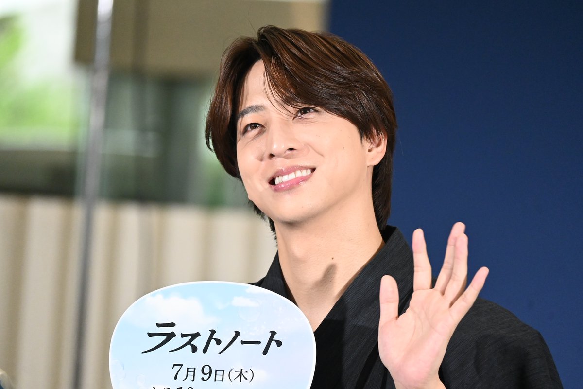 mezamashimedia's tweet photo. 7月9日(木)22時スタート！
木曜劇場『ラストノート』

W主演の内田有紀さん＆寺西拓人さんが
トークイベントに登場しました
▶︎https://t.co/kubFOdrElf

「菊池（風磨）が僕の肩を抱いて…」
寺西さんの告白に、内田さんが思わずツッコミ
「逆じゃないの！？」

@lastnote_fujitv https://t.co/OYcXHfXtT5