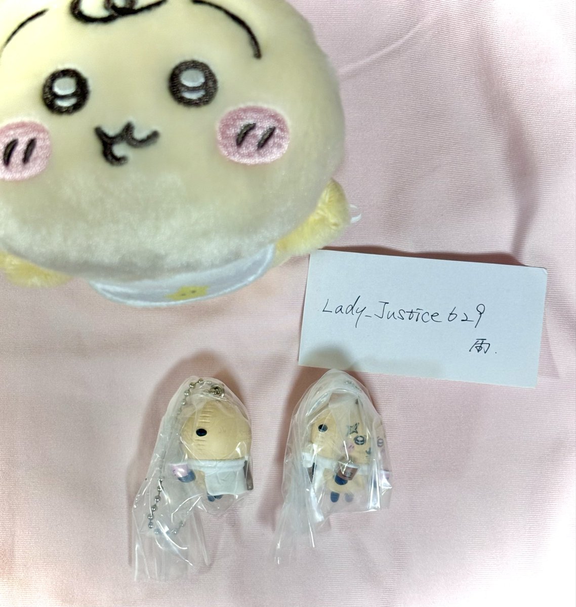 Lady_Justice629's tweet photo. @_rakko0124 せちゃん様
はじめまして、検索よりお声かけ失礼いたします、雨と申します

もしまだラッコさんお求めでしたら2:2で交換していただくことは可能でしょうか？
郵送でのお取引を希望しております
お忙しいところ恐れ入りますがご検討いただけますと幸いです
よろしくお願い申し上げます https://t.co/JZW50ykcAR