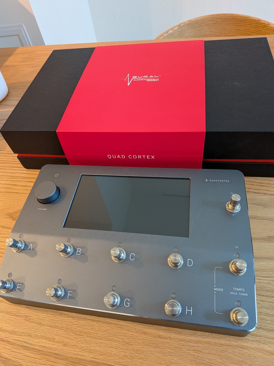 yudadearmy's tweet photo. 頑張って練習します
#mynewgear #neuraldsp #quadcortex https://t.co/htr8p3tu1k