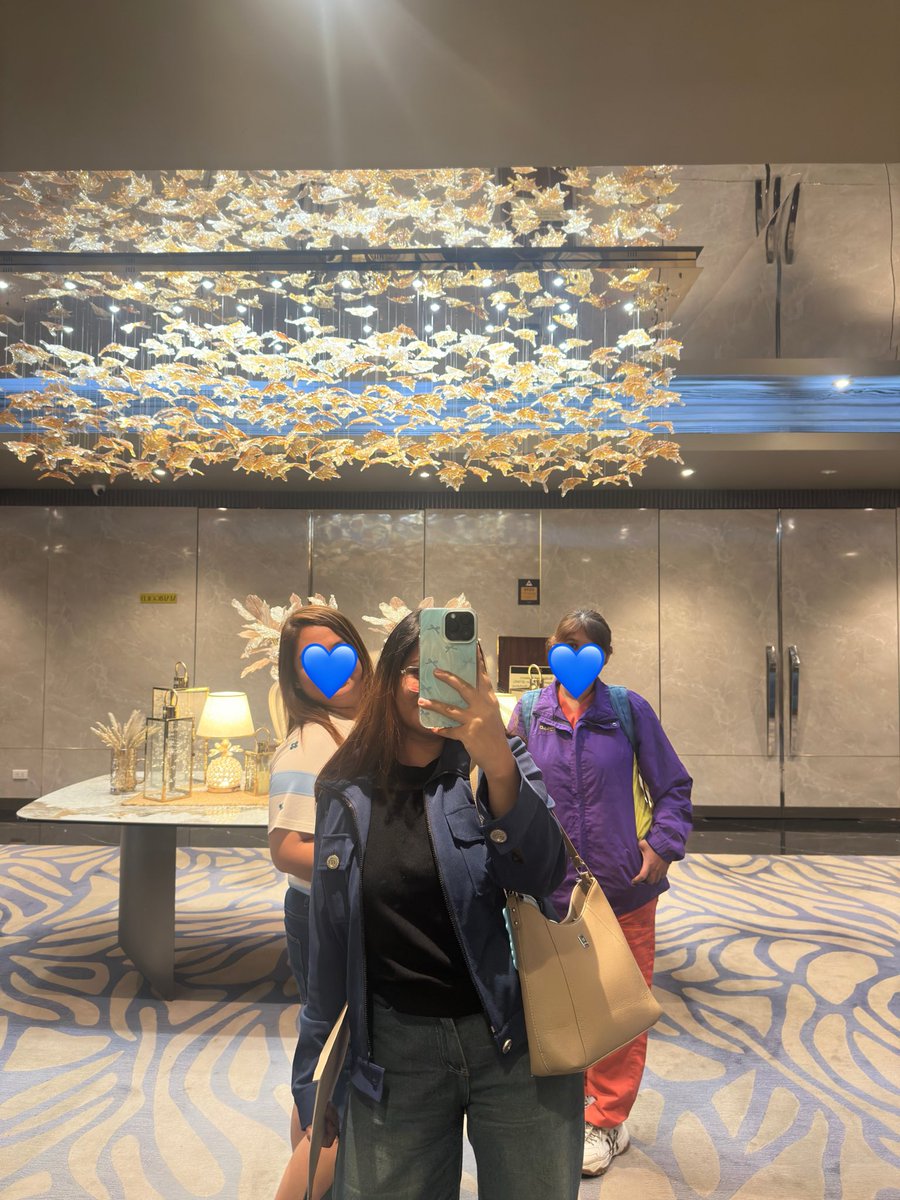 itskailala's tweet photo. here at dynasty hotel 🤭💙

#GeLex | #GeLexians https://t.co/2cC2AnPnqS