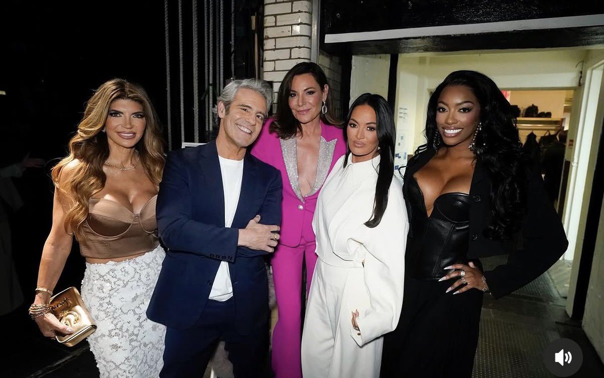 joyrosenberg's tweet photo. Melissa Gorga some where hitting a wall.

#rhonj https://t.co/KcgGBGkDth