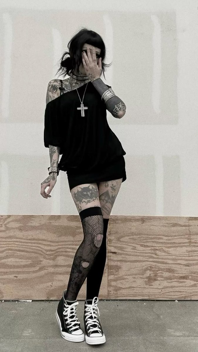 angelxoxo_x's tweet photo. how my Pinterest sees me

★ piercing
★ icon
★ accessory
★ style

passing it to: anyone who wanna do it:3 https://t.co/Vp7wUbFcPQ
