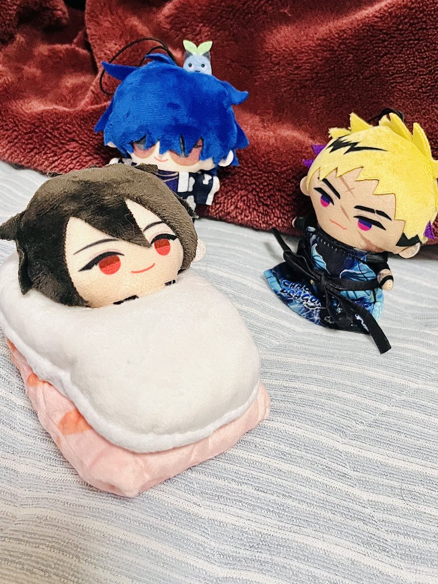 howdy087's tweet photo. 【Vantaとレオスの3秒クッキング】ゆめおフライ編 https://t.co/aWGi0PWJuQ