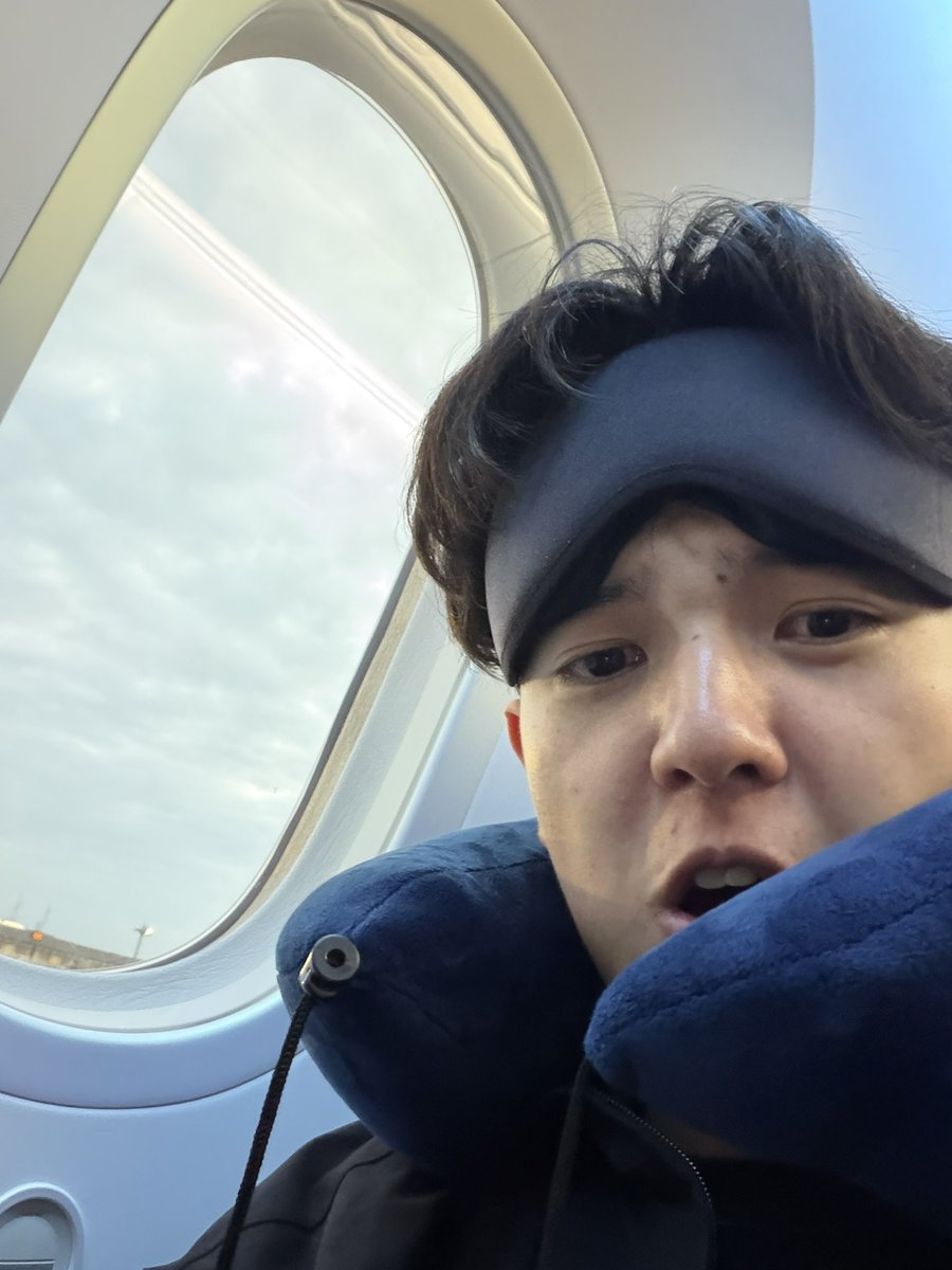 Takagi_Progamer's tweet photo. 気合を入れて成田空港からオーストラリアへ出発します！！！ https://t.co/IWL3zeoTeW