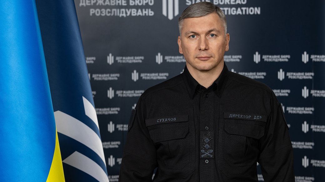 grntmedia's tweet photo. Суд заборонив «Слідству.інфо» публікувати розслідування про майно брата директора ДБР Сухачова.

Журналісти знайшли 143 квартири та офіси, які належали чи належать Сухачову-старшому, а також виявили звʼязки з ДБР. 
1/3 https://t.co/7wQc9CbdzC