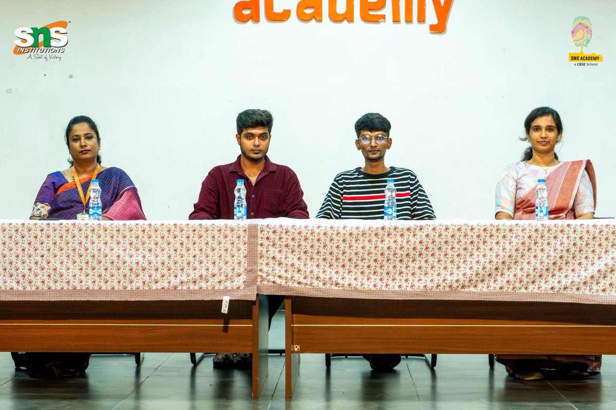 snsinstitutions's tweet photo. 🎬 Inspiring moments at SNS Academy with Director Subash K. Raj! Students explored creativity, filmmaking &amp; leadership. #SNSAcademy #SNSInstitutions #DesignThinking #Leadership #Filmmaking #StudentInspiration https://t.co/PXxSIIZcyu