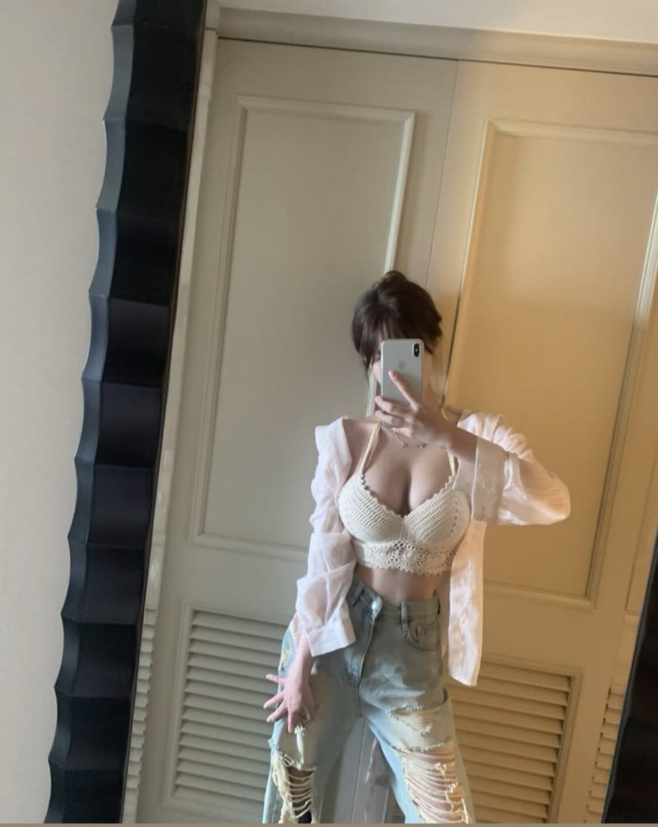 Jeremy_53357360's tweet photo. 🤪🫰🏻 https://t.co/5y7Ht57hkc