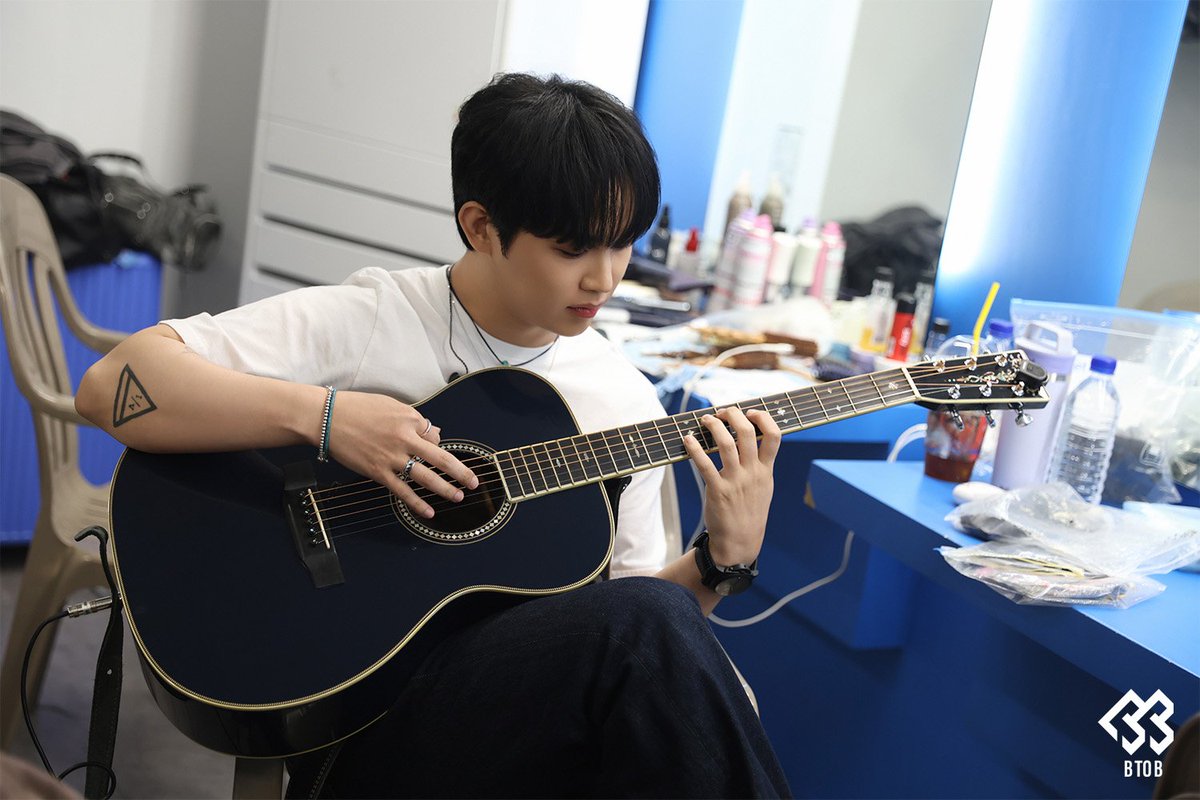 hyunsikdaily 🌊 tweet media