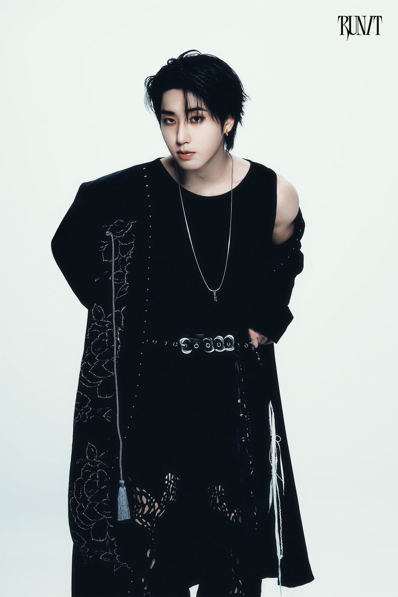 lkminkitty's tweet photo. NÃO TENHO ESTRUTURAS NENHUMA PRA ESSE HOMEM PQP HAN JISUNG QUE PERTURBAÇÃO https://t.co/AgOcQyQfQB