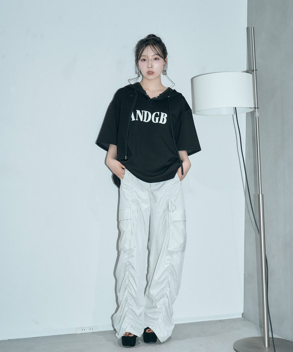 andgeebee's tweet photo. ☑︎PICK UP

[ SUMMER SALE TOPS  ]

30%OFF
・UNISEX ポンチプルパーカー
・ギャザーリボンカーゴパンツ
・ギャザーミニT

▶︎ https://t.co/u586spqJm4

#ANDGEEBEE #村瀬紗英 https://t.co/V3g3bNDLcB