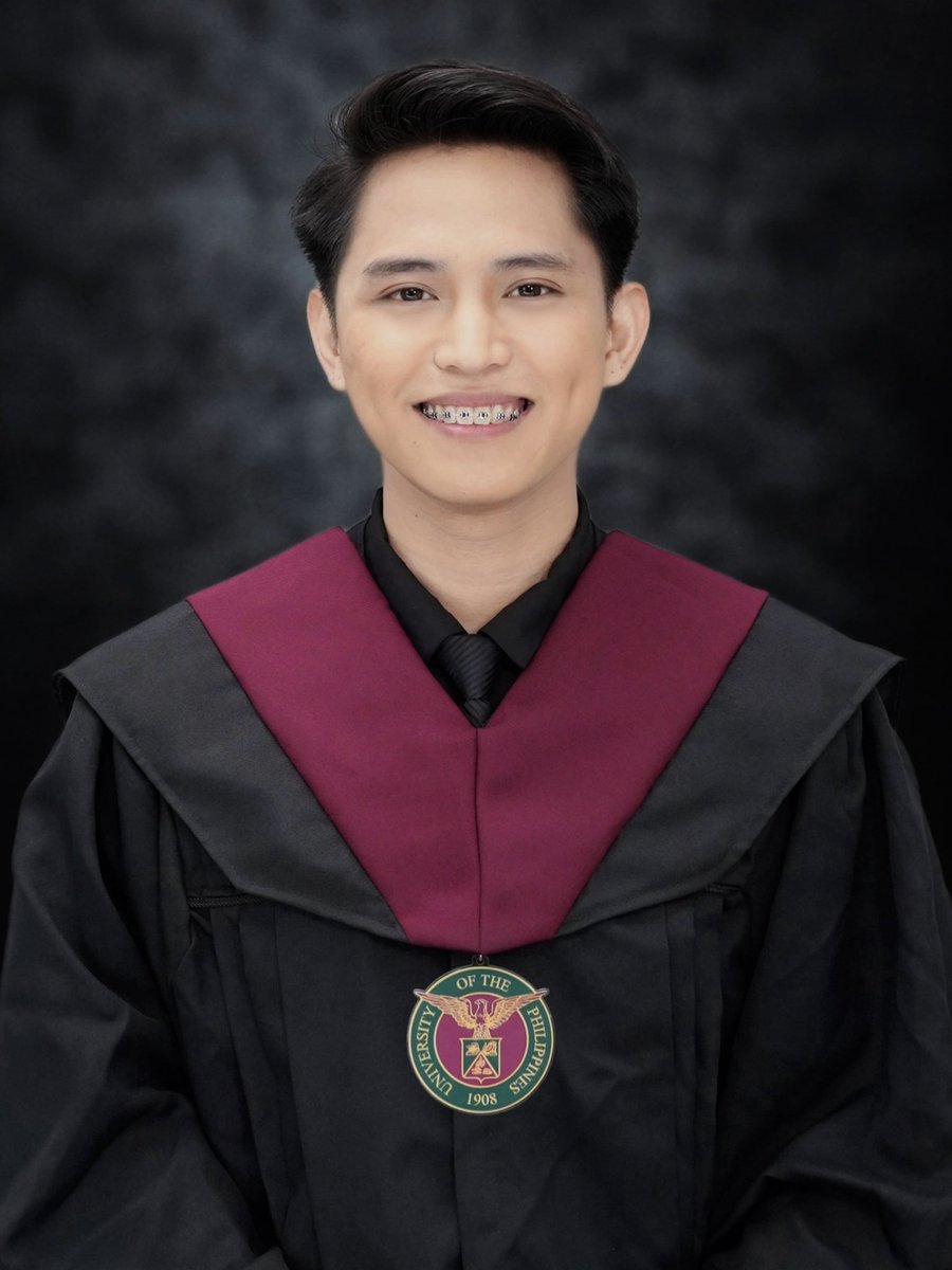 AdryMjr's tweet photo. taena, finally, nakalabas din ng UP! HAHAH

maraming salamat sa anim na taon, upd! 

next time ulit XD 

#sablay2026 #UPD https://t.co/JeNe7xNbYZ