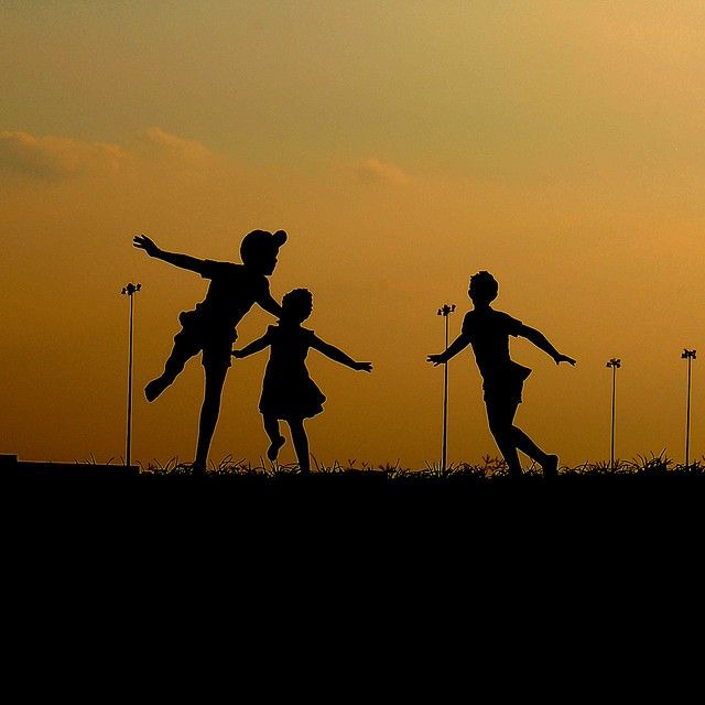 vlas40's tweet photo. لو كان رائحة الخشب يتكلم، لقال الوجد سينثر خلف كل ابتسامة. vlas40🌾 https://t.co/bW46n8OcPo