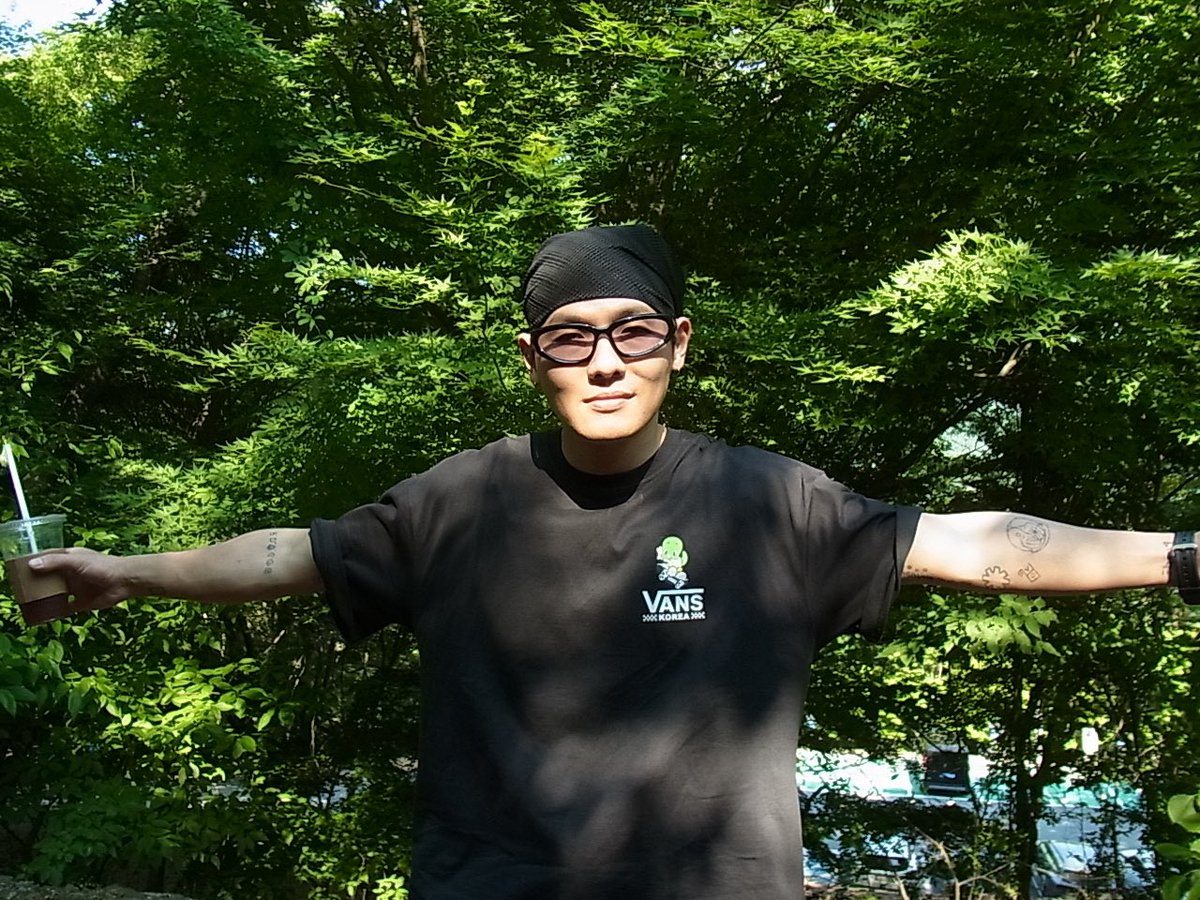 95O1I8's tweet photo. 나상현씨밴드 12주년 축하합니다 ♡ 
앞으로 다가 올 많은 시간들도
같이 재밌게 보냅시다 ~~♡!! https://t.co/gn3qcgKqU6