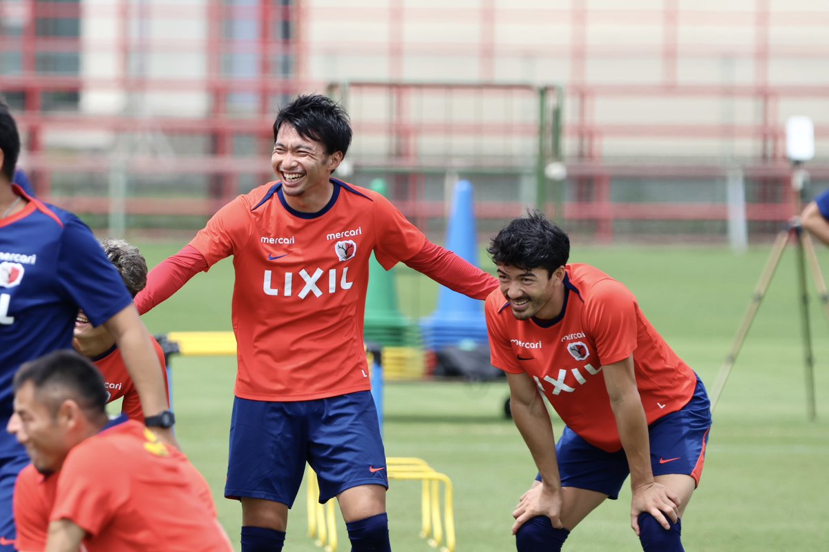 lul0_____'s tweet photo. 2026/07/07 クラハ AM

岳さん良い笑顔！！！☺️

#antlers #鹿島アントラーズ 
#柴崎岳 #千田海人 https://t.co/aiuH85DI0W