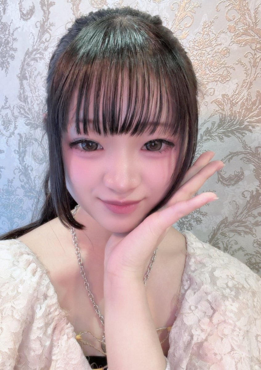 solomon_koko_'s tweet photo. 今日からSolomonでお世話になる､､､
ココです(*♥д♥*)!!
よろしくお願いします！
初めてなので色々教えてください(*.ˬ.)"

@Solomon_1218  

 #大阪
 #京橋
 #コンカフェ
 #いいね返し 
 #大阪コンカフェ https://t.co/GzJZQJkVPs