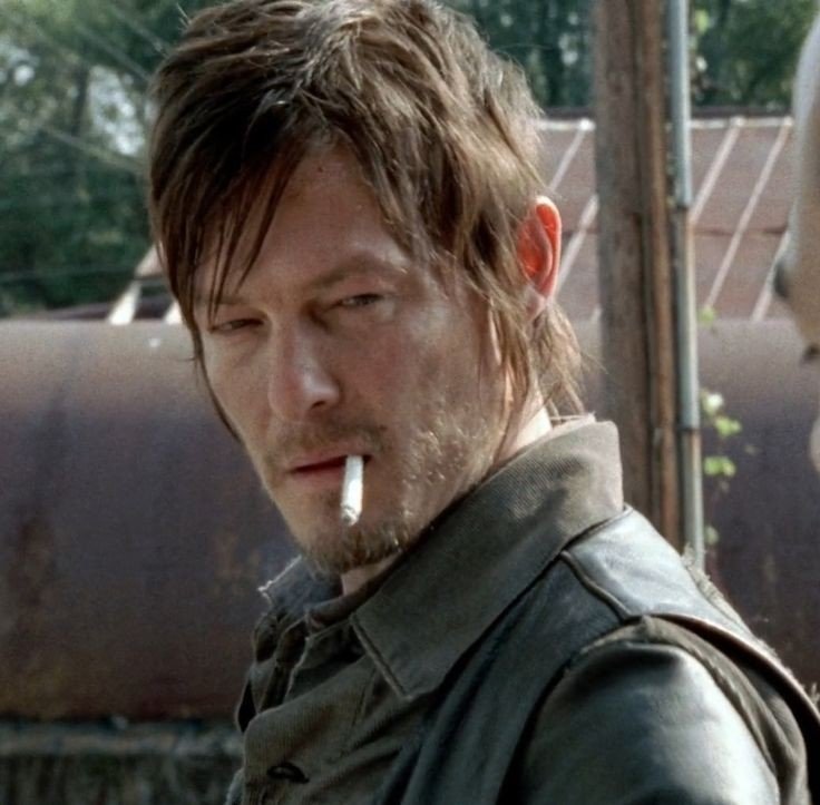 MelissaJenDD's tweet photo. I love you endlessly Daryl Dixon 😍❤️❤️😘💕💕💖💖 
Forever and ever my sweet love 💟❤️💟💟💟💟💟💟💟 https://t.co/fVvzV6Kw8g