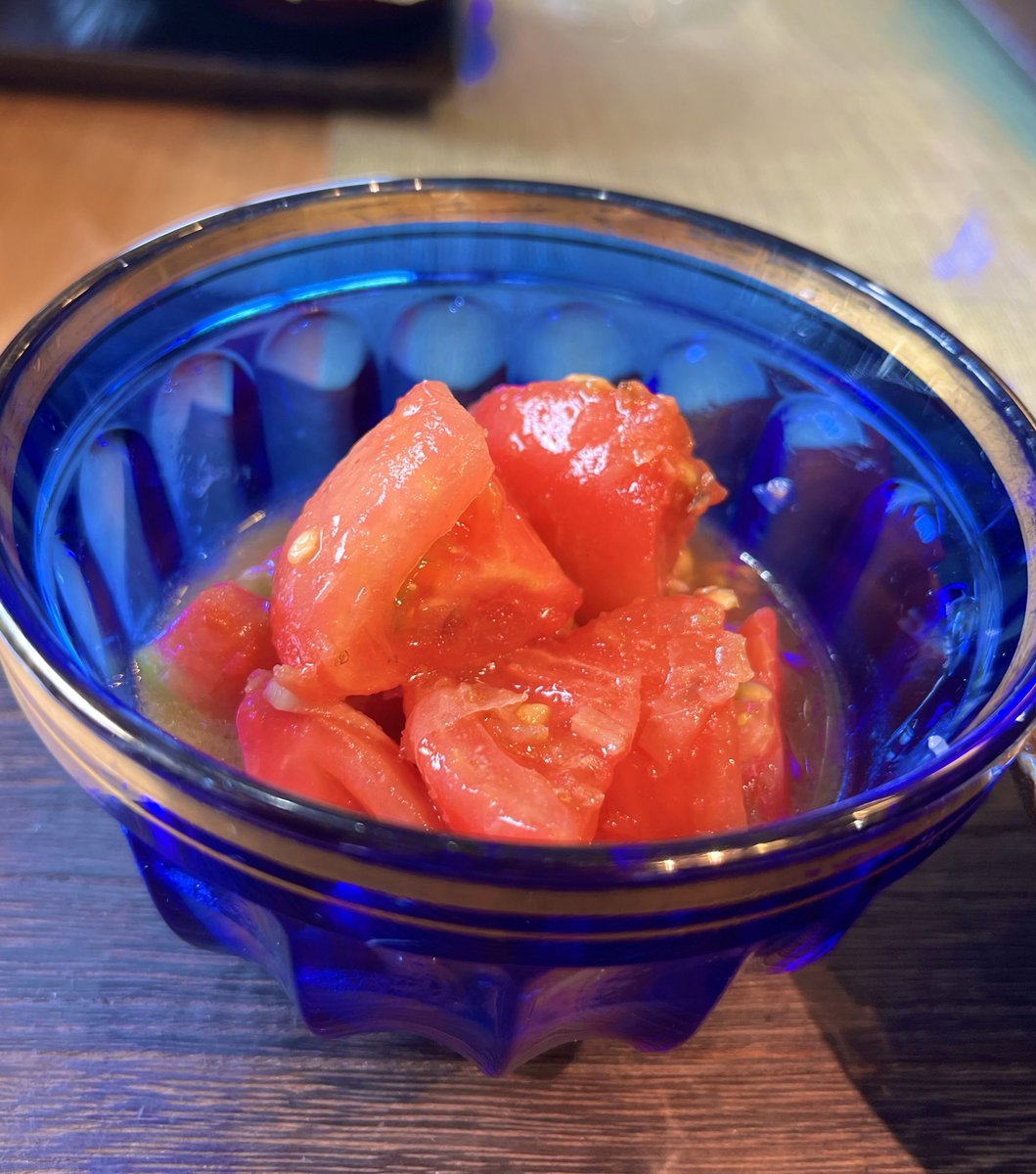 ttcookingstudio's tweet photo. まいにちの薬膳@サロンドジュンコ教 第1火曜クラス。
梅雨から蒸し暑い夏を快適に過ごす養生ごはんを紹介しました。
小豆ごはん、ベビーコーンと鶏肉の夏養生スープ、鮎の姿揚げ、トマトの和えもの、豆腐花 パイナップルコンフィ添え。
今日も美味しかった🎶
#T&amp;Tクッキングスタジオ #養生ごはん #清熱 https://t.co/xHKKPeCvI8