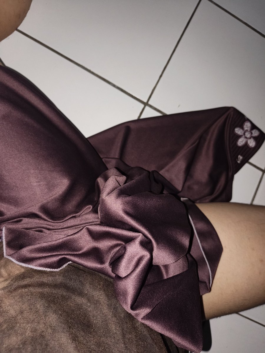 momsneni16's tweet photo. Entah berapa kali gua crot gara gara jilbab ini anjinggg enkk bngett sumpah https://t.co/kBpPalOBTD