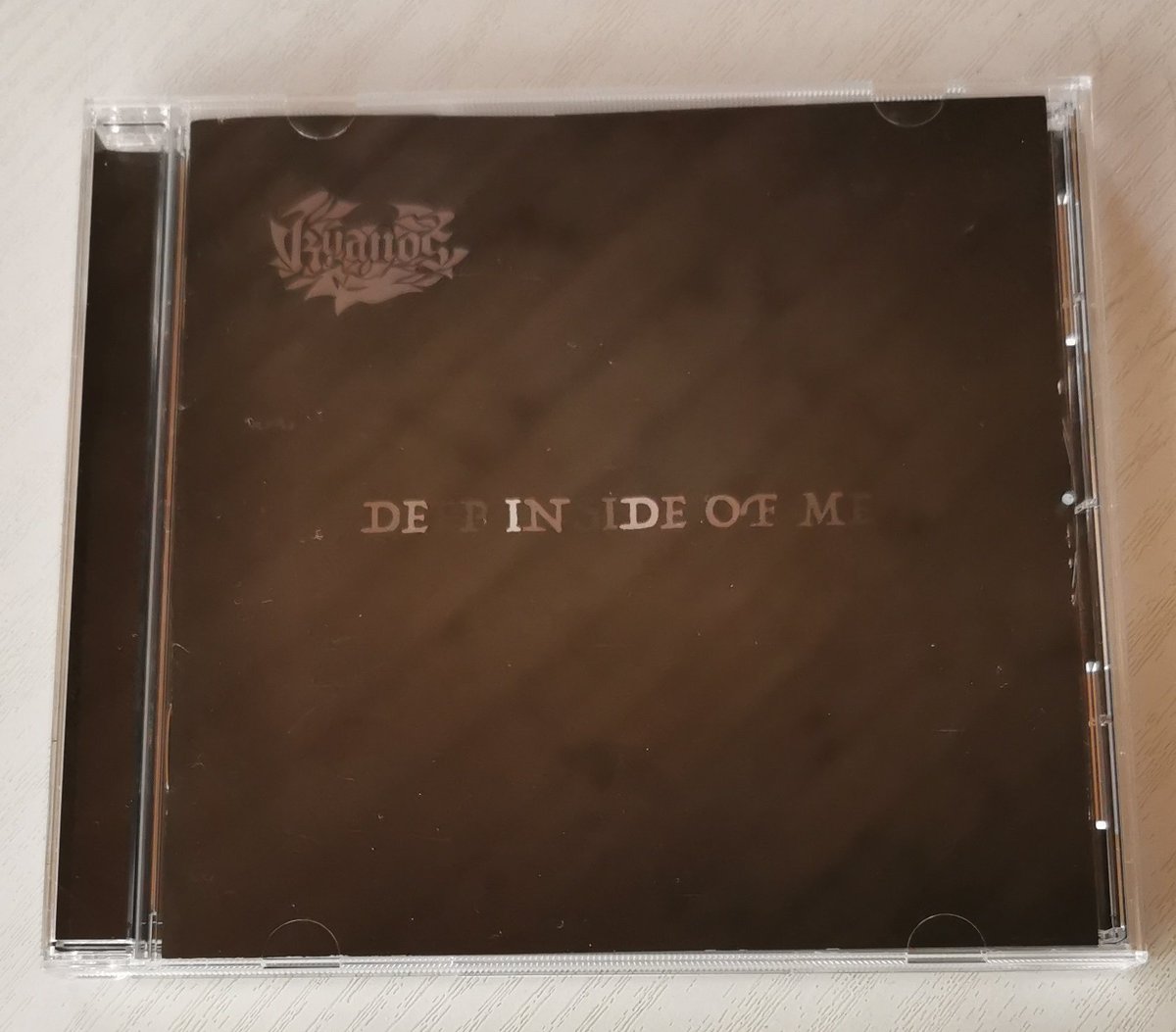 XarkosX54825's tweet photo. @kyanos_official Reçu en France👍🙏.Très bel album dont le style est vraiment original.L'intro et Spirale m'ont rappelé Shining (Black metal suédois avec du piano et des arpèges à la guitare) ou Keep of Kalessin, Cracked Moon est top, j'adore Reminiscence et la voix d'Ivy (très melancolique). 🙏 https://t.co/SzYyDQvP9i