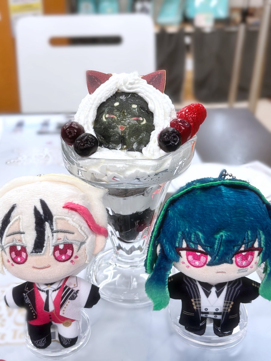 maccha_2137's tweet photo. 蒼羽てゃん(@aoao_1925 )とアニカフェ行ってきました！！
お料理も美味しかったし、優しい主様がたくさんいらっしゃって幸せ空間でした🙌 https://t.co/l0JPinAK59