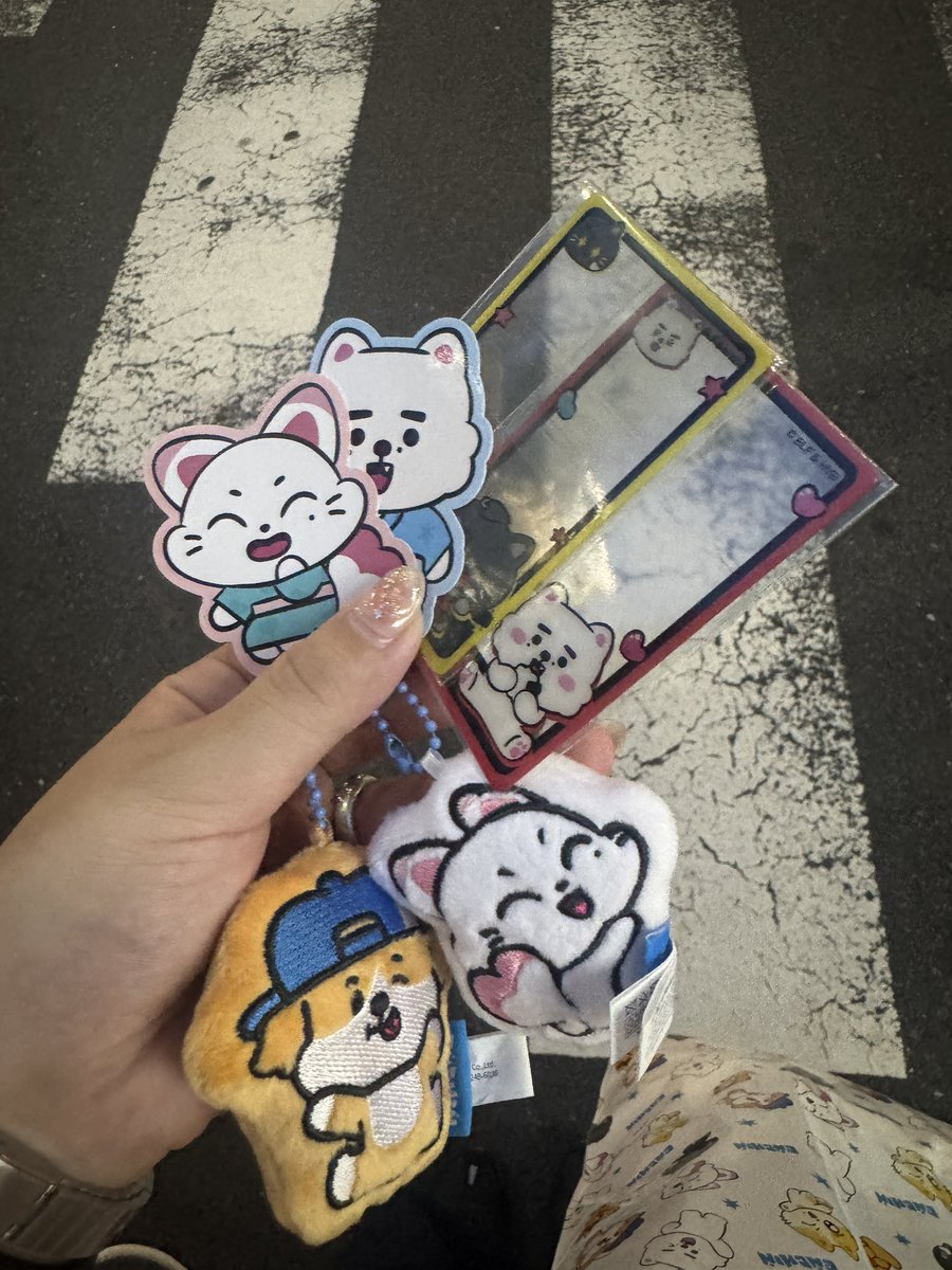 jungwon_0809's tweet photo. ENHYPEN交換 enhypen交換 ENCHIN popup 交換 WONCHU

【譲】画像

【求】WONCHU ジョンウォン

渋谷手渡し可能です！

#enhypen交換 #enchin交換 https://t.co/Zu3MASA04y