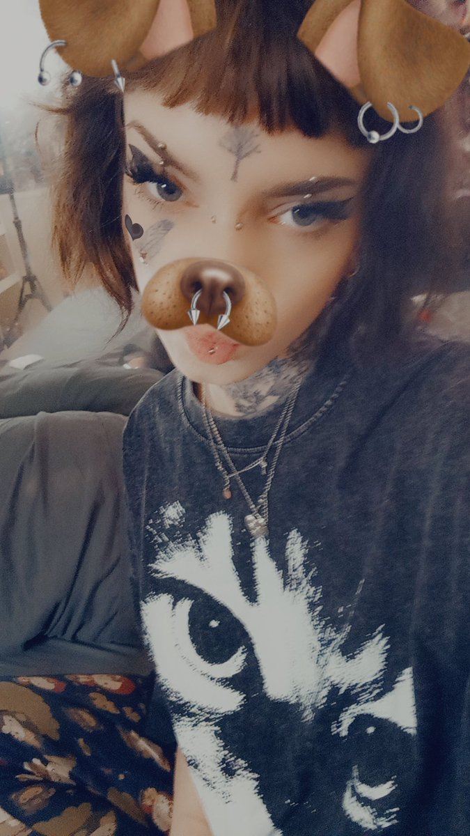 sickmendiv3rd's tweet photo. 😻eccomi anche su Twitter! https://t.co/zAG2lU0P2K