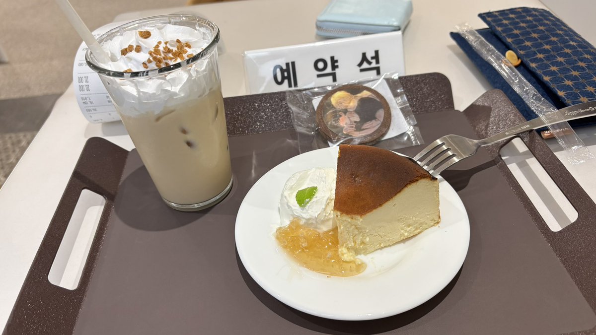 geko880708's tweet photo. #스비하 #김건수 #모펀 #콜라보카페 https://t.co/5zCfmRXNuG