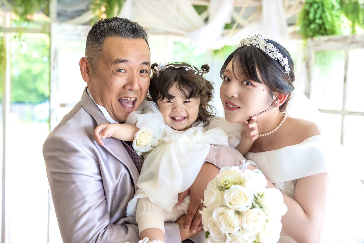 Taka01977's tweet photo. ㊗️結婚記念日　3周年❤️
㊗️晴空バースデー❤️

❤️おかげさまで結婚3周年❤️
これからも仲のいい夫婦
仲のいい家族を目指して参ります❗️

ママお誕生日おめでとうー！（≧∇≦） https://t.co/ujqwYW0OUM