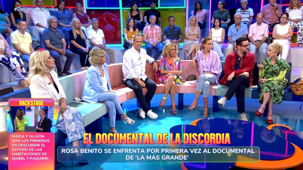 maxalvareztv's tweet photo. Usan misma fórmula de jugar con los colaboradores a ver fragmentos, parece que se han estudiado el formato de La fábrica, pero a pesar de que es ameno no diría que es gamberro. El plato debe ser compartido con El verano se mueve #tv #telecinco #delunesaviernes https://t.co/6419Vb9Wde