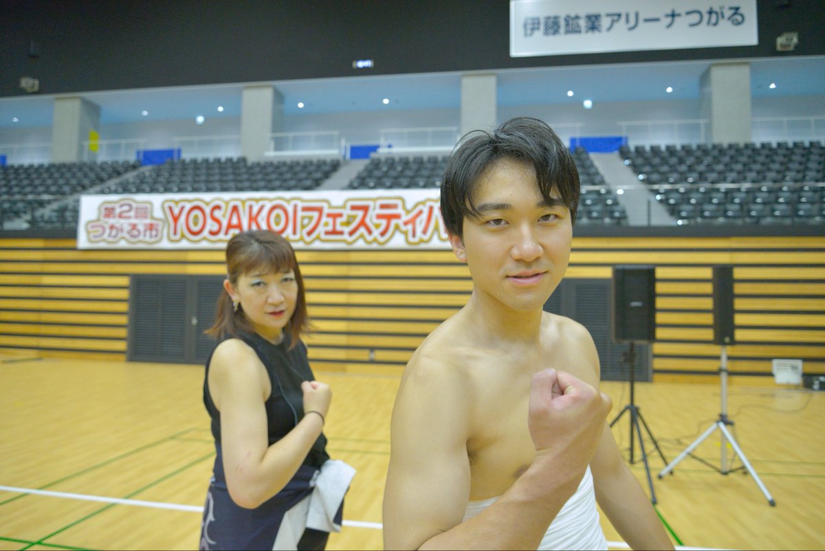 scosco15's tweet photo. 今回も、二人で振れました🏳️
ありがたい🙏
代表からステキなプレゼント頂き、娘から手作りの髪飾りをもらった。 https://t.co/CDqRwOn1Rz