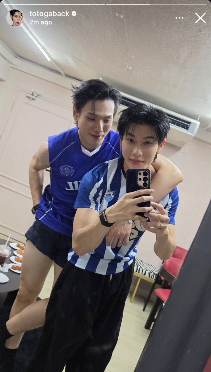 lnwtarn5g's tweet photo. มึง หลังจากกุแจกวาปไปไม่กี่นาที https://t.co/vIifStTDAd