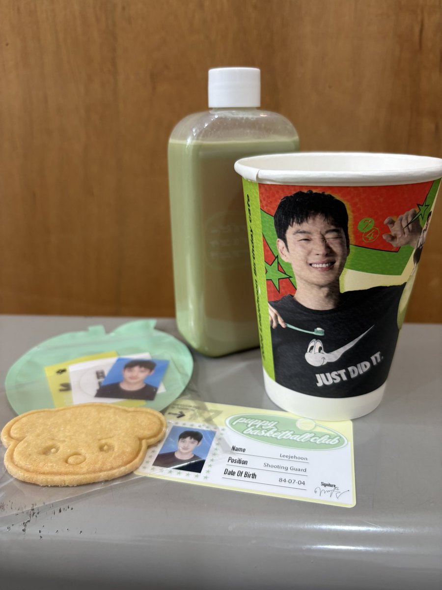 greenapple_mk's tweet photo. 初めて생일카페に行きました。
ジェフン氏の誕生日に
ソウルに行けた幸せ💕

#이제훈
#생일카페
#イジェフン https://t.co/jtqx9ec8Zf
