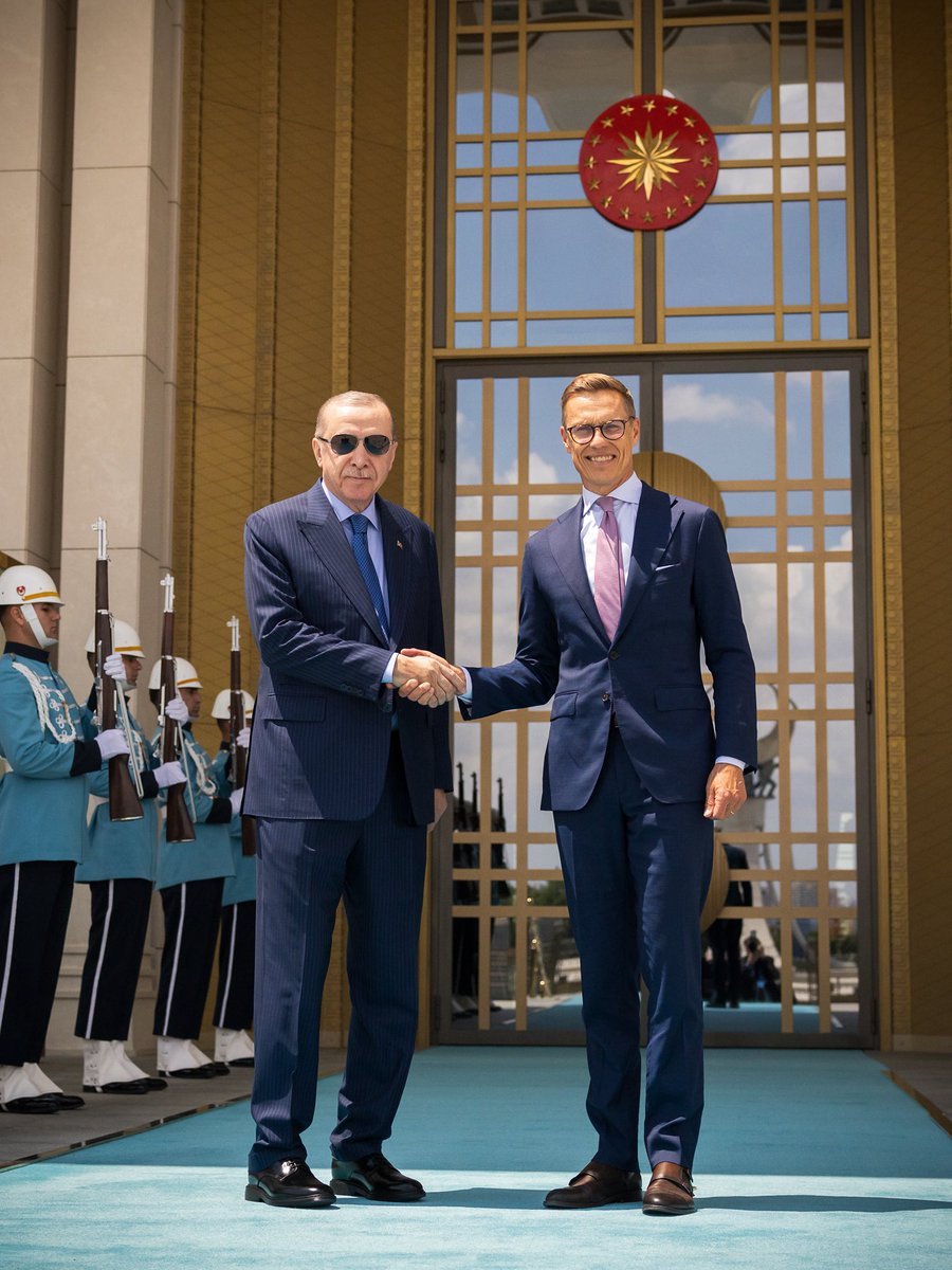 alexstubb's tweet photo. Thank you for the meeting and for hosting the summit @RTErdogan.

Türkiye is an important ally to Finland in the areas of security and economy. 

Together, we are building a safer Europe.

I commended Türkiye for its preparedness to host peace negotiations to achieve a sustainable and just peace in Ukraine.