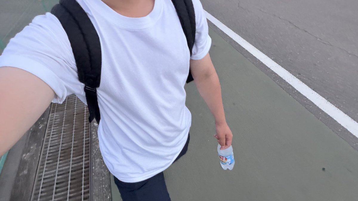 FullhouseSena's tweet photo. 社会人2年生
そろそろ潮時かな… https://t.co/tIjzon8Xkd