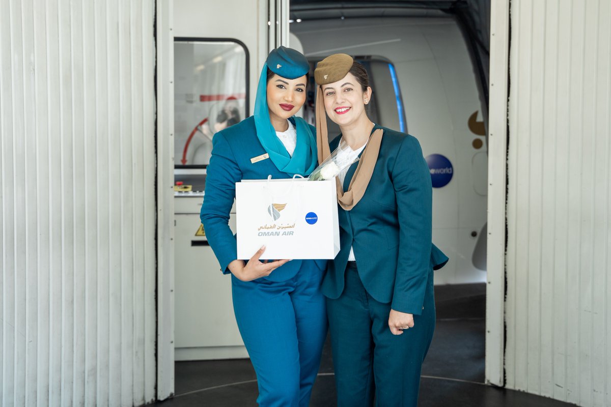 omanair's tweet photo. سُعدنا بتدشين أولى رحلاتنا المباشرة بين مدينتي دبي وصلالة، في خطوة استراتيجية تعكس التوسّع المستمر لشبكة وجهات الطيران العُماني وتؤكّد التزامنا بتعزيز الربط الجوي الإقليمي.

وبواقع ثلاث رحلات أسبوعياً على مدار العام، يتيح هذا الخط الجديد للمسافرين فرصاً أكبر لاكتشاف جمال مدينة صلالة، لا سيما خلال موسم خريف ظفار.