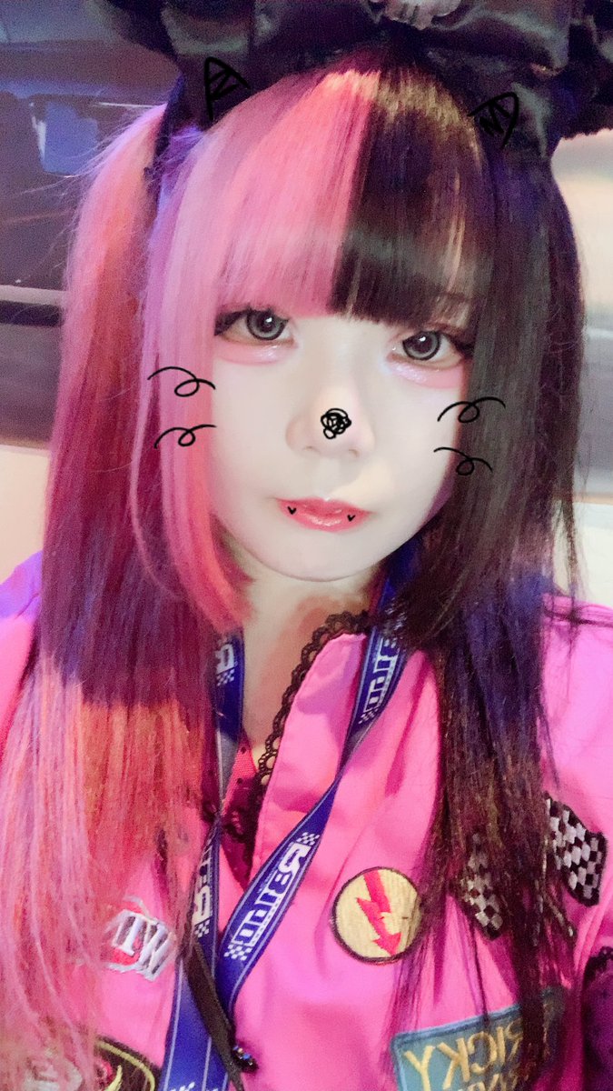 RB160_mia's tweet photo. おきゅいん🙂‍↕️

おつまみサービスNISSAN乗りさん最終日🔥

今日はカラコンを新しくした👀そしてハーフツイン🎶今週もお仕事、お勉強頑張りましょうの気持ちでピットインお待ちしております💪

#コンカフェ #クルマ系コンカフェ  #関内  #RB160  #車好きと繋がりたい #横浜 https://t.co/M9JB28o9UL