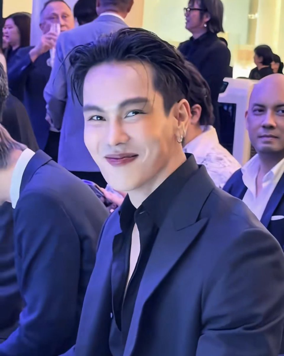 ddoublecinq's tweet photo. แพ้เลย คมเข้ม ยิ้มหวาน 

#SeikoThailand
#treporpat #ตรีภรภัทร https://t.co/Gh6GHUi7nh