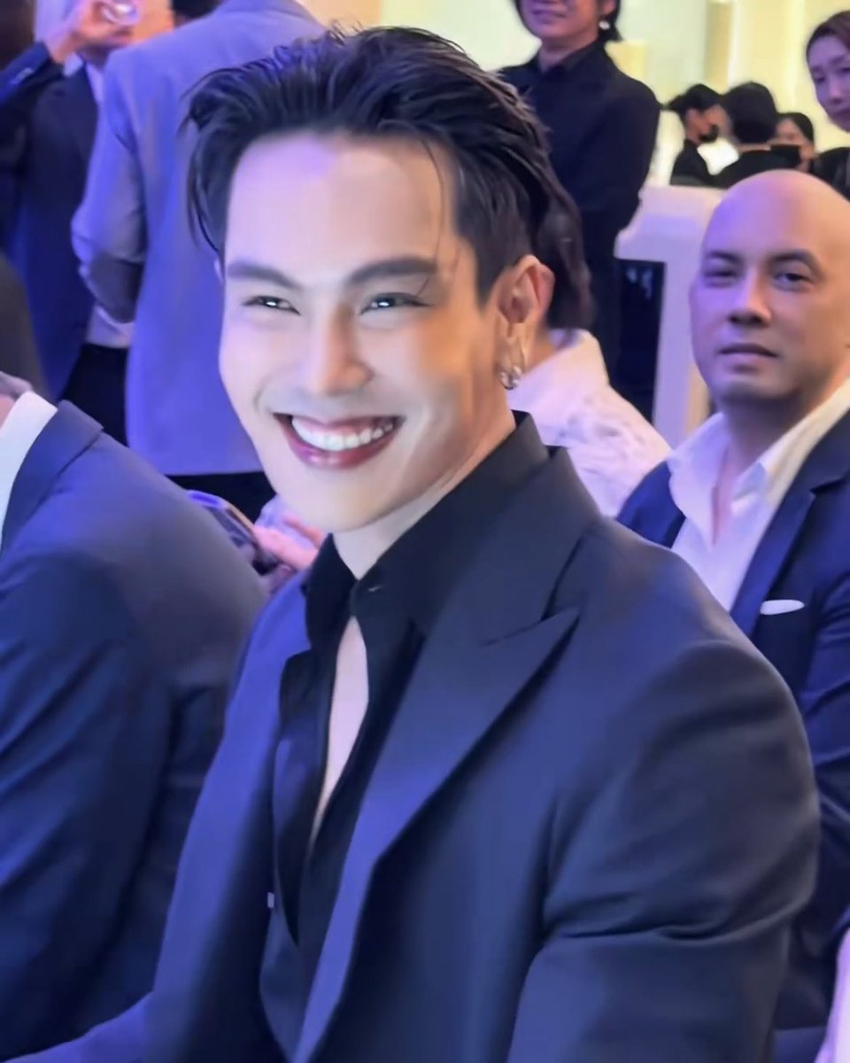 ddoublecinq's tweet photo. แพ้เลย คมเข้ม ยิ้มหวาน 

#SeikoThailand
#treporpat #ตรีภรภัทร https://t.co/Gh6GHUi7nh