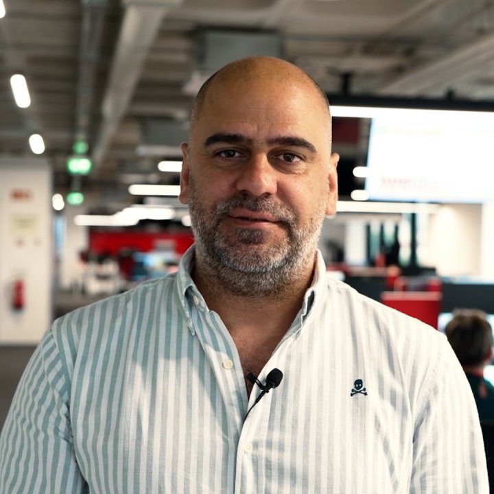 VibesFoot's tweet photo. 🗣️ Francisco Vaz de Miranda 🇵🇹 : « 𝗜𝗟 𝗘𝗦𝗧 𝗧𝗘𝗠𝗣𝗦 𝗤𝗨𝗘 𝗖𝗥𝗜𝗦𝗧𝗜𝗔𝗡𝗢 𝗥𝗢𝗡𝗔𝗟𝗗𝗢 𝗙𝗔𝗦𝗦𝗘 𝗨𝗡 𝗣𝗔𝗦 𝗗𝗘 𝗖𝗢𝗧𝗘 𝗖𝗔𝗥, 𝗡𝗢𝗨𝗦 𝗟’𝗔𝗩𝗢𝗡𝗦 𝗕𝗜𝗘𝗡 𝗖𝗢𝗠𝗣𝗥𝗜𝗦, 𝗦𝗢𝗡 𝗘𝗚𝗢 𝗡𝗘 𝗟𝗨𝗜 𝗣𝗘𝗥𝗠𝗘𝗧 𝗣𝗔𝗦 𝗗’𝗘𝗧𝗥𝗘 𝗨𝗡 𝗥𝗘𝗠𝗣𝗟𝗔𝗖𝗔𝗡𝗧. » 🥶

🎙️ @abolapt
